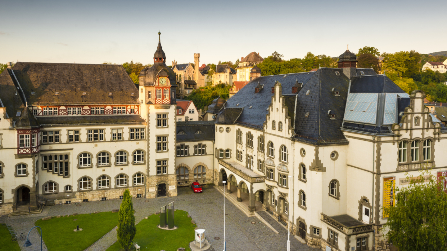 Volkshaus, Außenansicht Außenansicht des Volkshauses mit Ernst-Abbe-Bibliothek