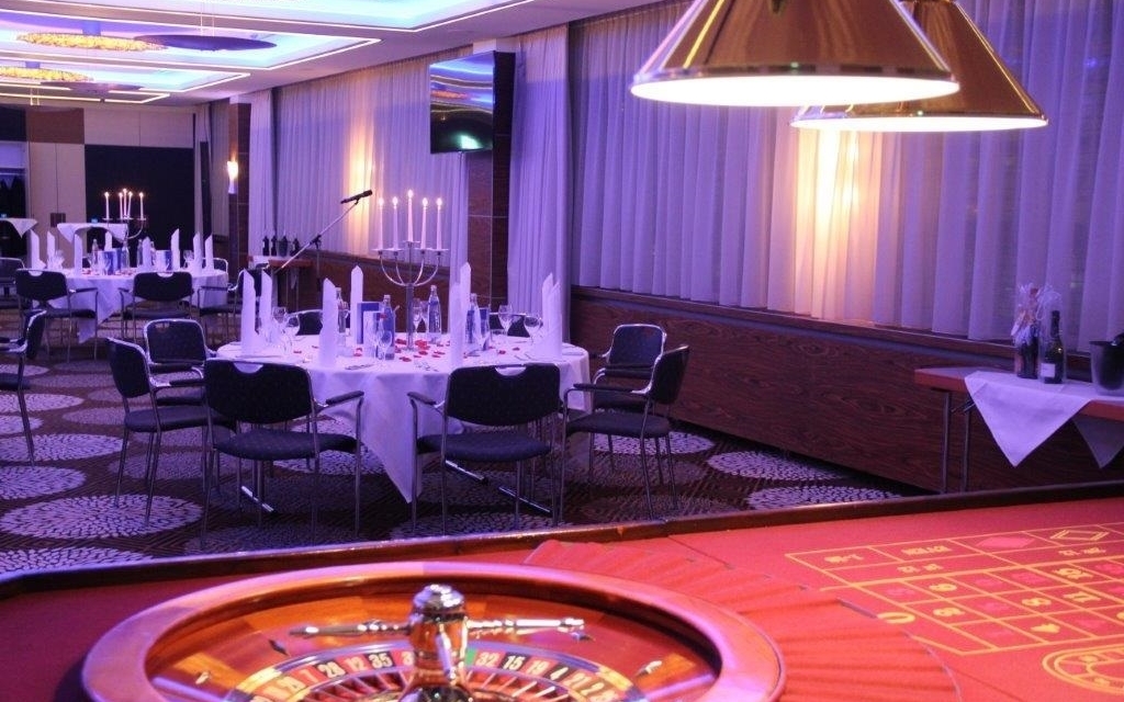 © Steigenberger Esplanade Jena, Foto: Mitarbeiter Steigenberger Casino-Event im Saal Friedrich-Schiller des Steigenberger Esplanade Hotel © Steigenberger Esplanade Jena, Foto: Mitarbeiter Steigenberger