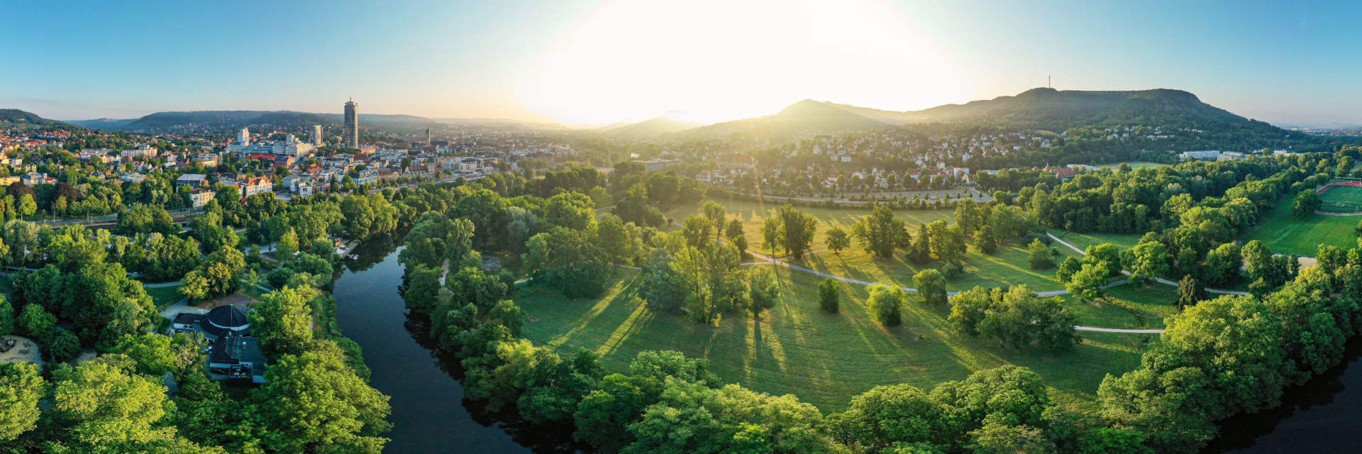 Paradiespark mit Saalelauf von oben